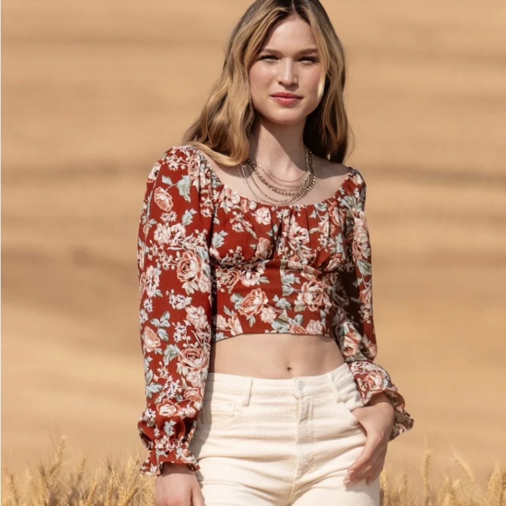 Altar’d State floral Crop Top NWT women’s size XSmall. Brown Floral